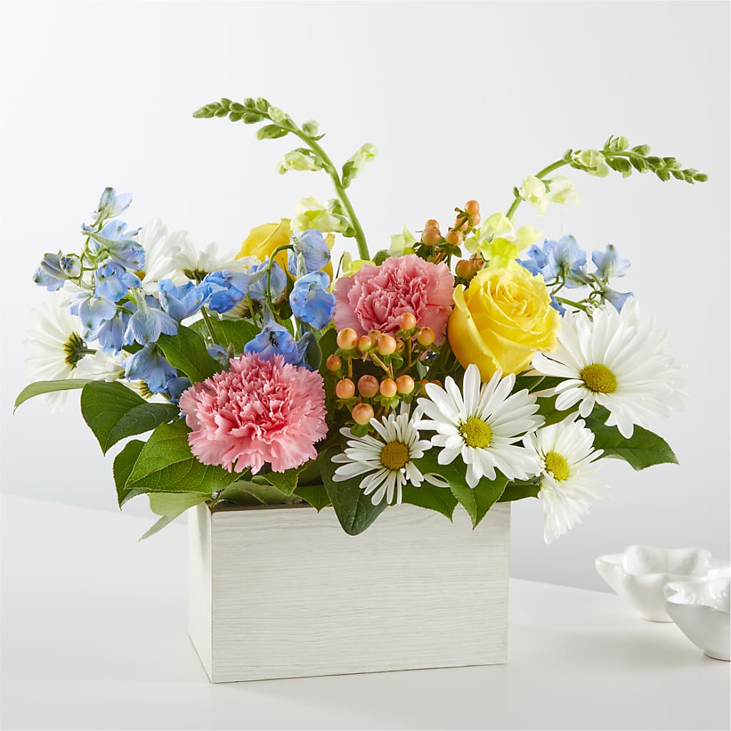 Sun Salutation Box Bouquet – Lasting Impressions Flowers Llc, Flemingsburg KY