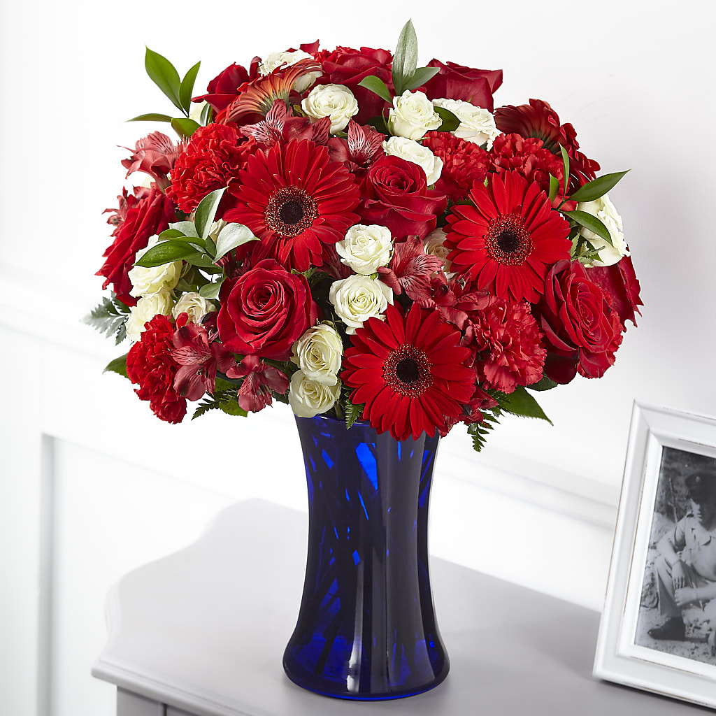 Hearts Embrace Bouquet – Lasting Impressions Flowers Llc, Flemingsburg KY