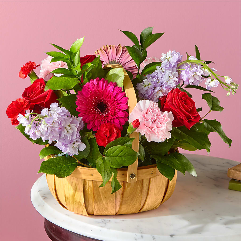 Pink Picnic Basket – Lasting Impressions Flowers Llc, Flemingsburg KY