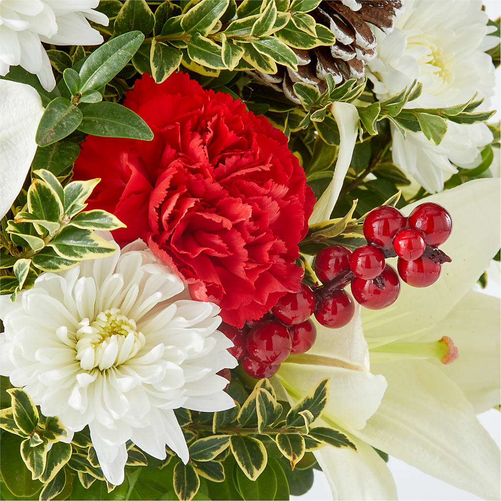 Festive Moments Tree –  Lasting Impressions Flowers Llc, Flemingsburg KY