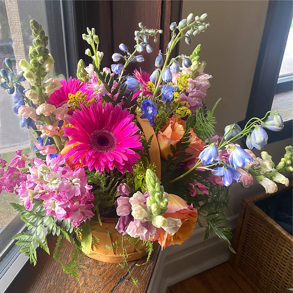Garden of Life Basket –  Lasting Impressions Flowers Llc, Flemingsburg KY