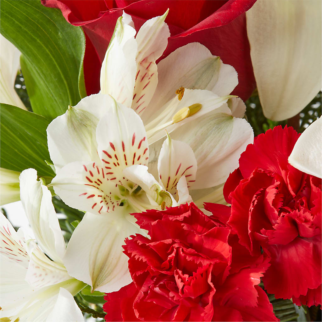 Holiday Season Bouquet –  Lasting Impressions Flowers Llc, Flemingsburg KY